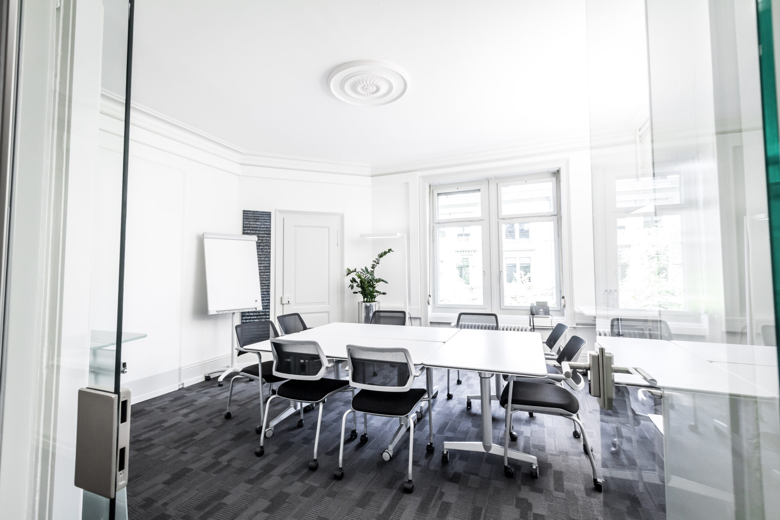 Meeting Room Zurich City Bright meeting room with high ceilings